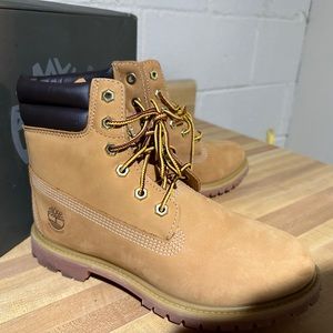 Timberland chestnut boots